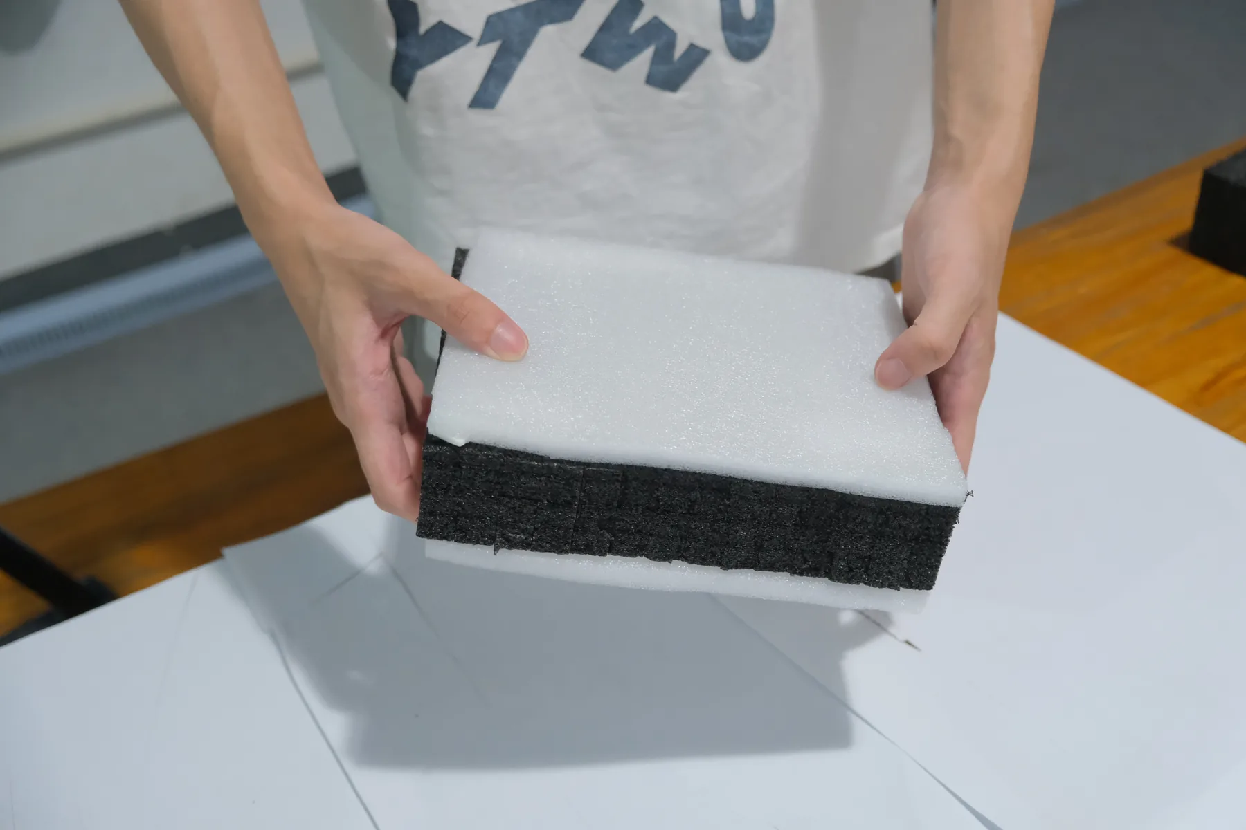 Figure protected on all sides with foam