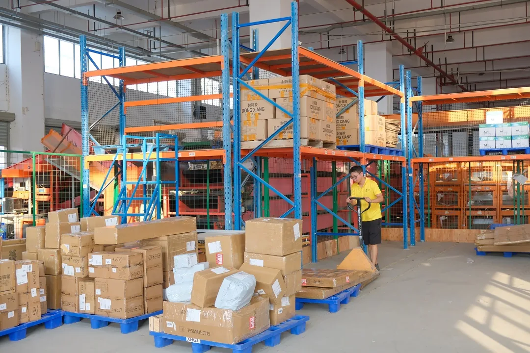Bulk parcels in the dispatch area